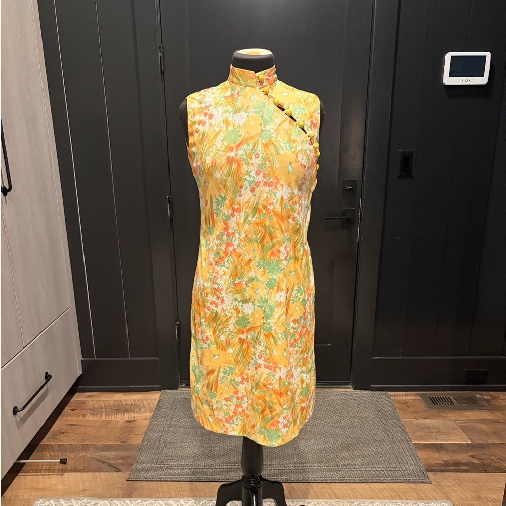 Floral Mandarin Collar Dress - Picture 2 of 3